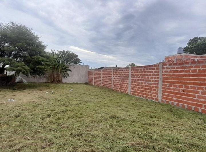 Terreno · 300m²