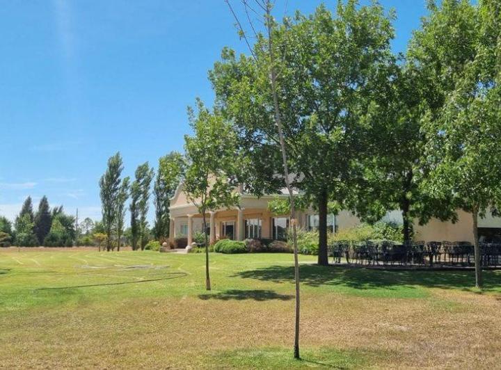 Terreno · 2326m²