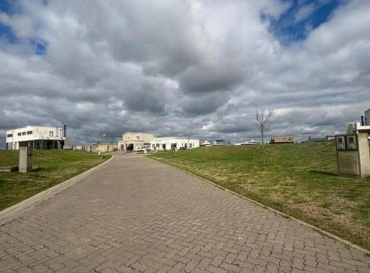 Terreno · 1053m²