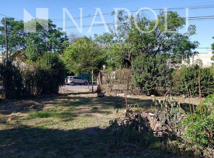 Terreno · 208m²