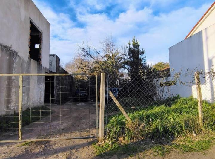 Terreno · 400m²