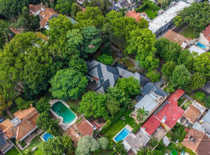 Terreno · 634m²