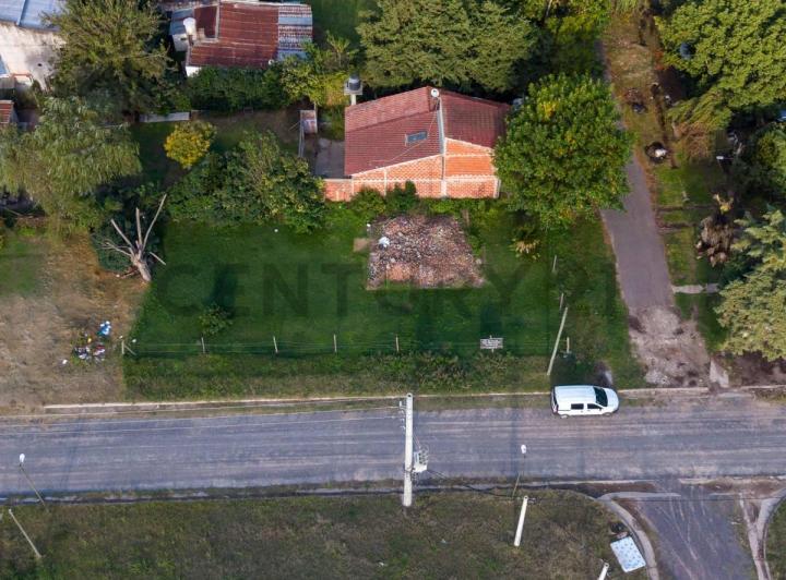 Terreno · 379m²