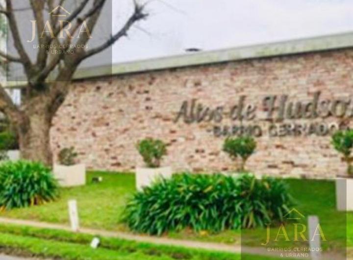 Terreno · 426m²