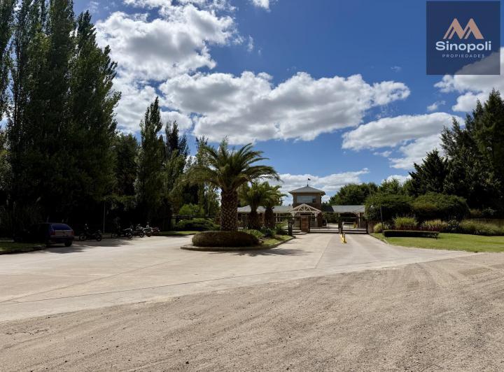 Terreno · 1230m²