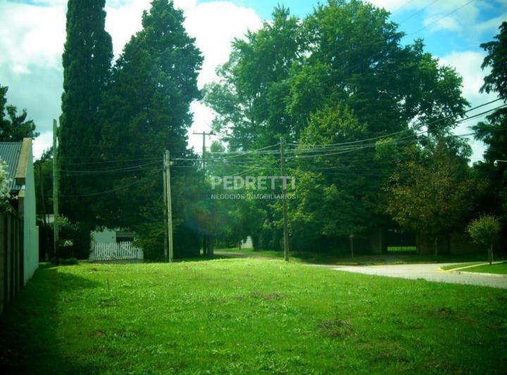Terreno · 400m²