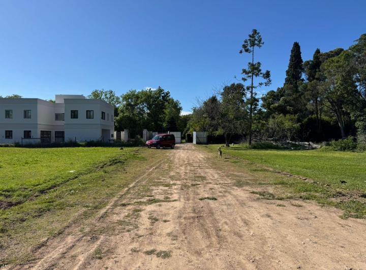 Terreno · 810m²