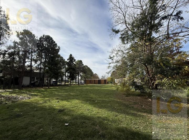 Terreno · 964m²