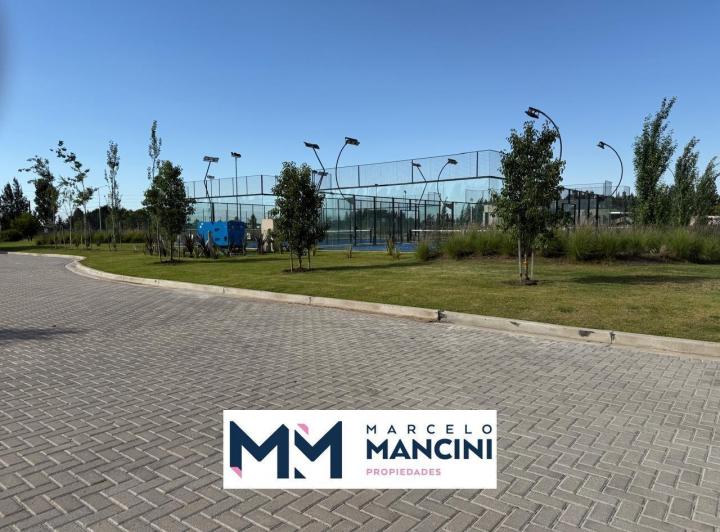 Terreno · 602m²