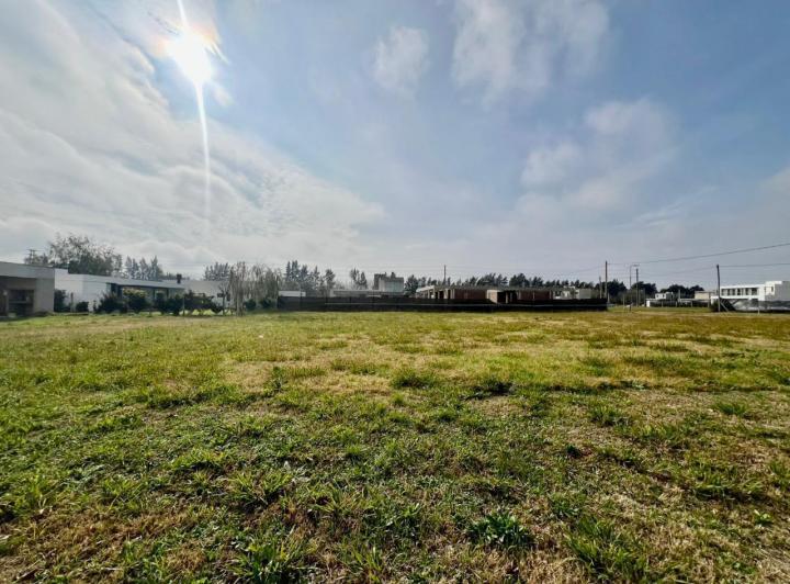 Terreno · 655m²
