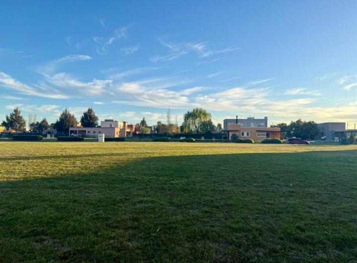 Terreno · 924m²