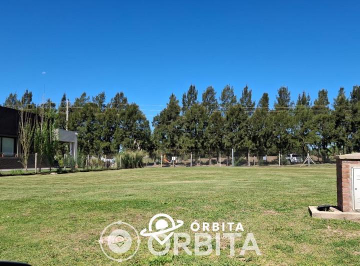 Terreno · 610m²