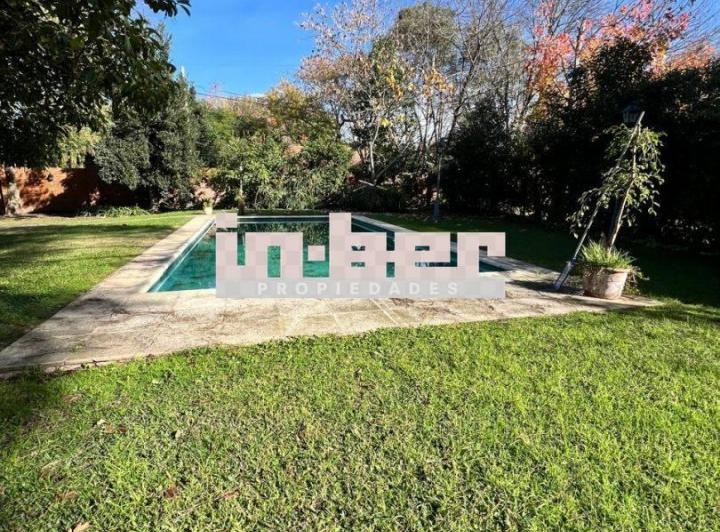 Terreno · 673m²