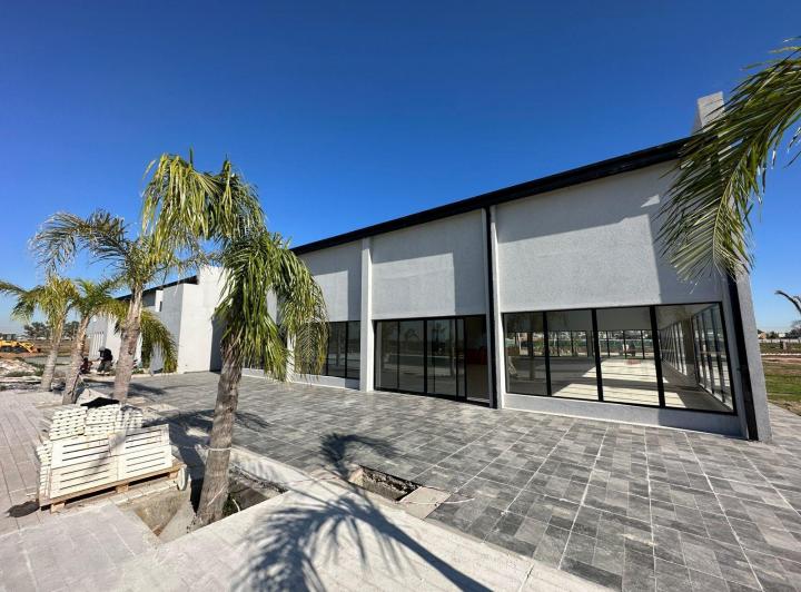 Terreno · 681m²