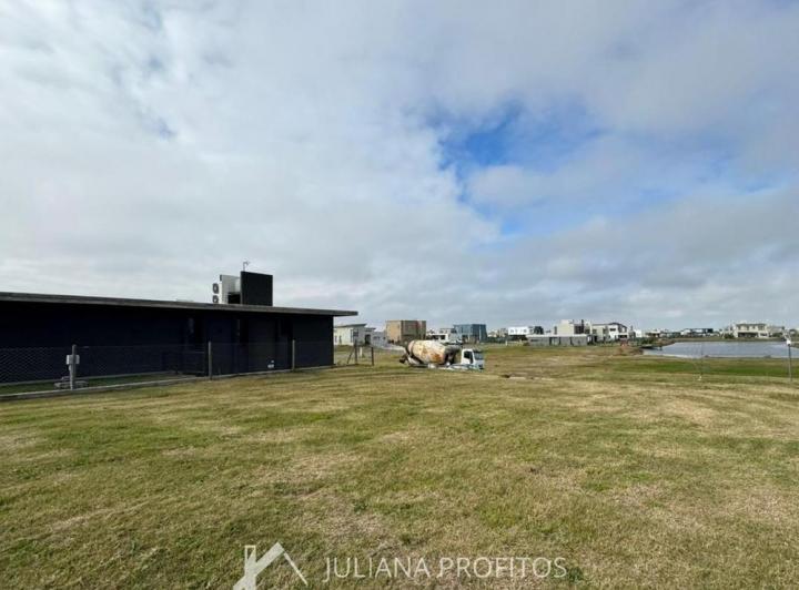 Terreno · 635m²