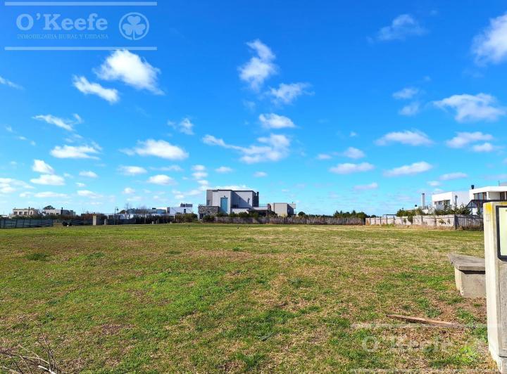 Terreno · 702m²