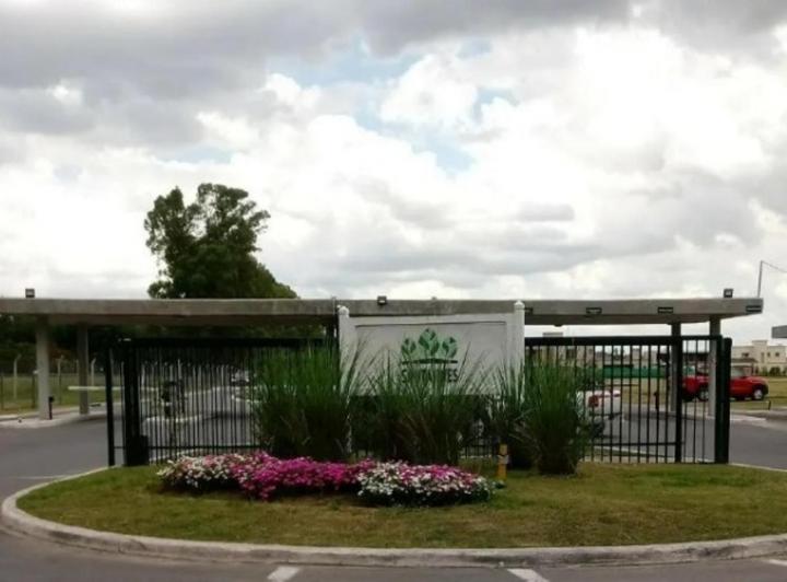 Terreno · 640m²