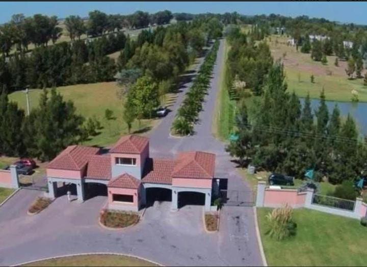 Terreno · 2300m²