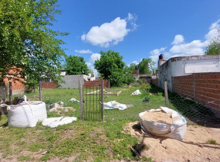 Terreno · 710m²