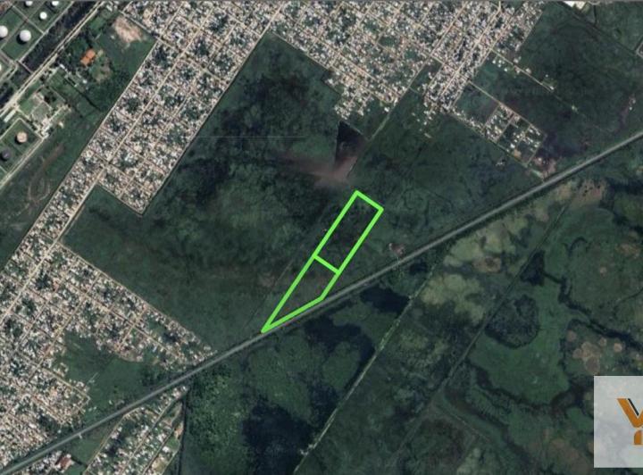 Terreno · 102449m²