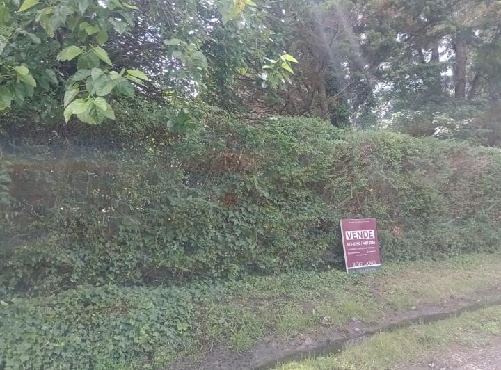 Terreno · 828m²