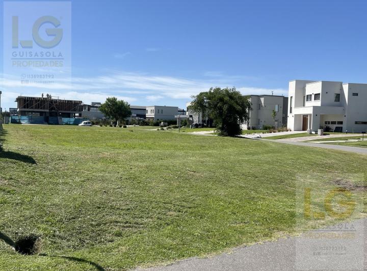 Terreno · 740m²