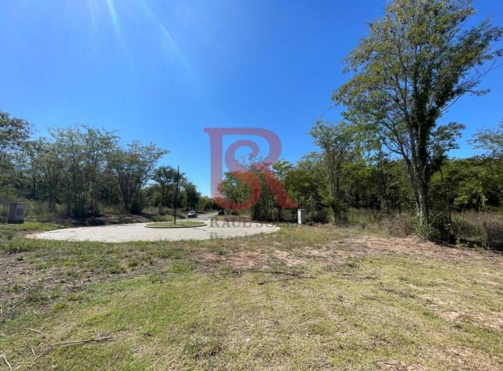Terreno · 658m²