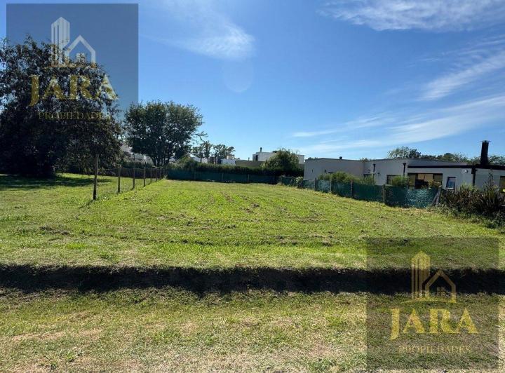 Terreno · 659m²