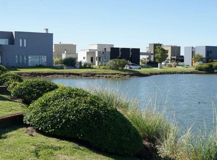 Terreno · 650m²