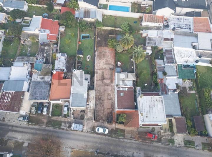 Terreno · 338m²