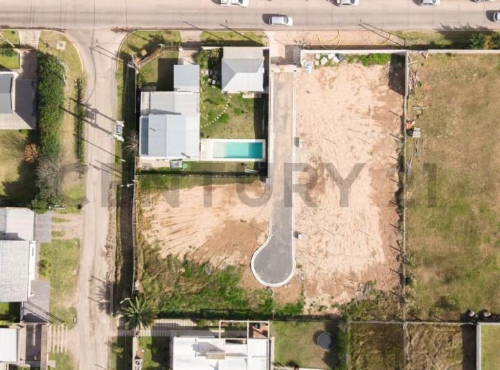 Terreno · 299m²
