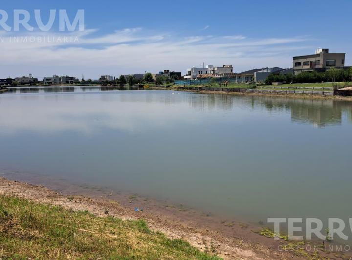 Terreno · 753m²