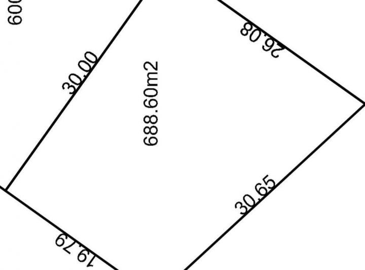 Terreno · 688m²