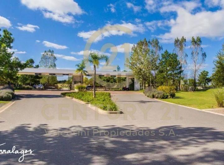 Terreno · 900m²