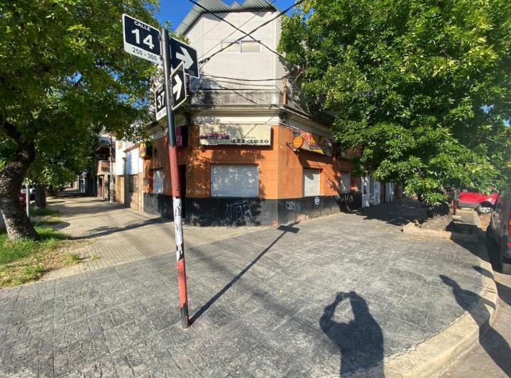 Terreno · 136m²