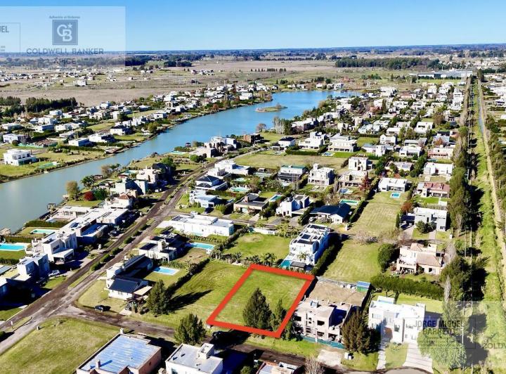 Terreno · 800m²