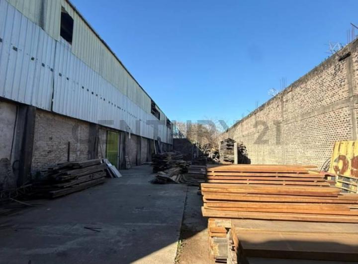 Terreno · 672m²