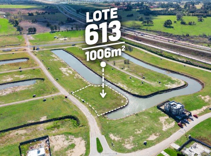 Terreno · 1006m²