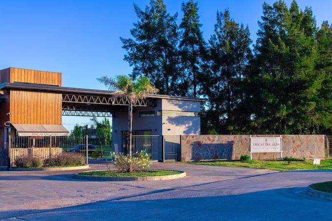 Terreno · 2600m²