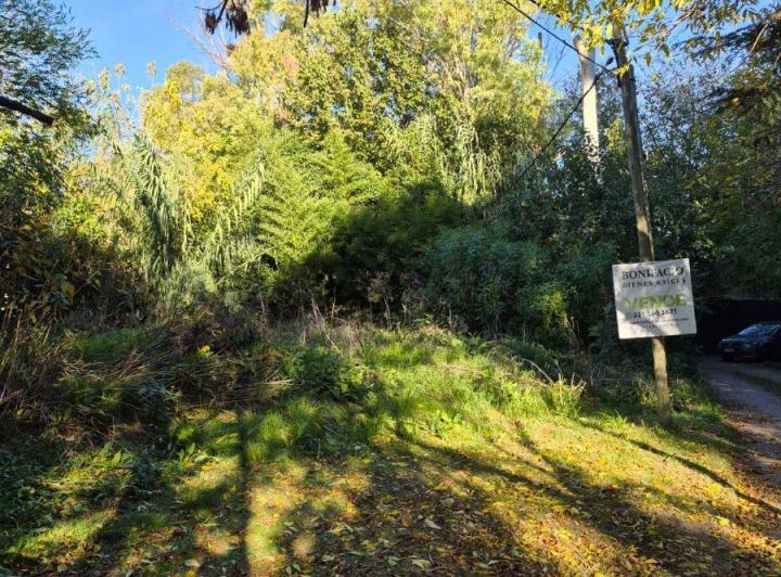 Terreno · 322m²