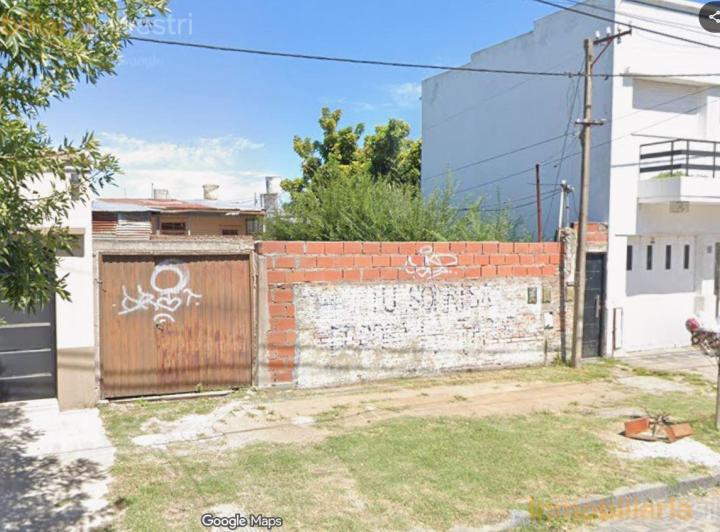Terreno · 400m²