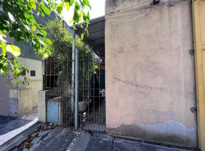 Terreno · 210m²