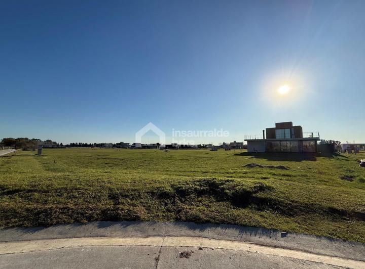 Terreno · 600m²