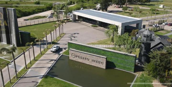 Terreno · 987m²