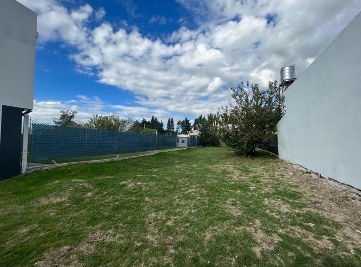 Terreno · 472m²