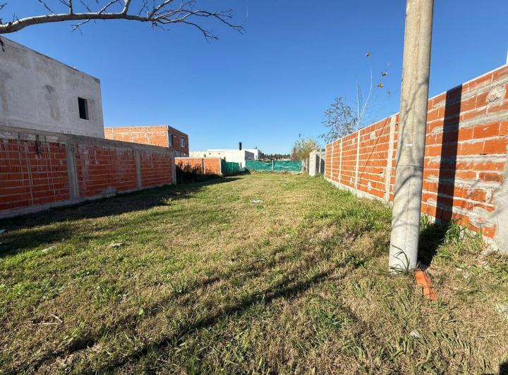 Terreno · 300m²
