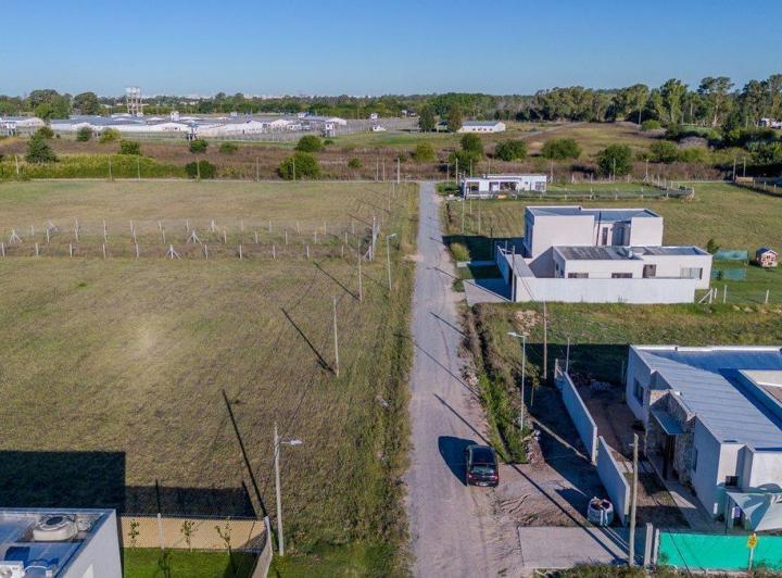 Terreno · 990m²