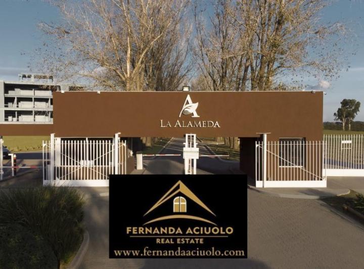 Terreno · 683m²