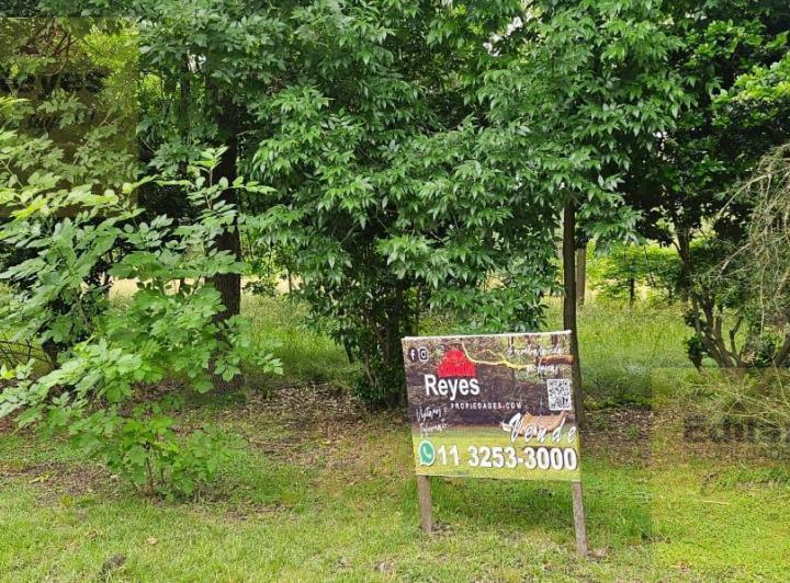 Terreno · 1300m²