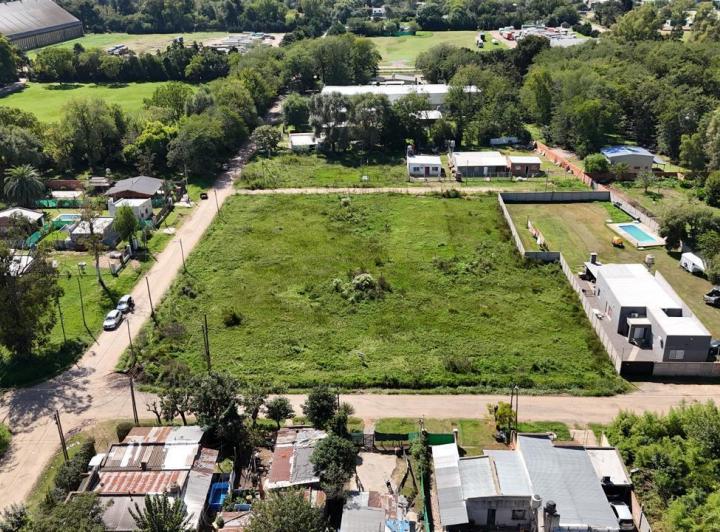 Terreno · 329m²